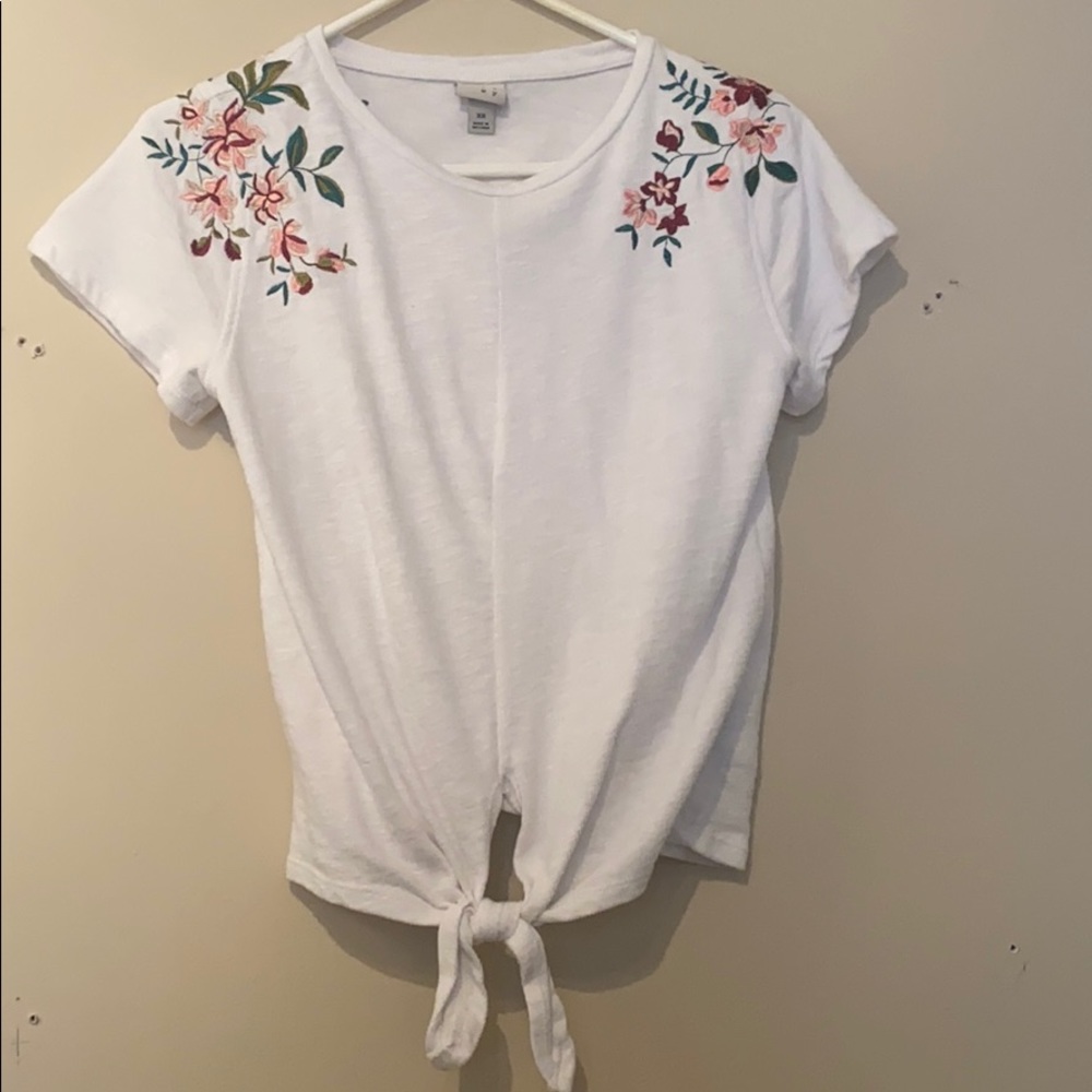 Embroidered Top - Picture 4 of 5